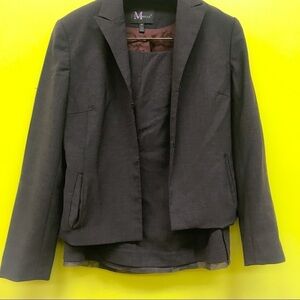 Moselle Italian 2 Piece Skirt Suit set Brown nut Sz 4 women’s small